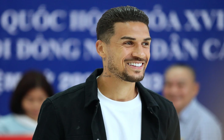 Loại Tiến Linh, HLV Kim Sang Sik để ngỏ 1 suất cho Patrik Lê Giang ở tuyển Việt Nam - Ảnh 2.