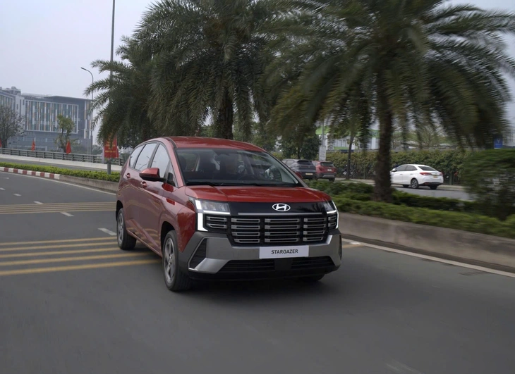 Hyundai Stargazer - Ảnh 1.
