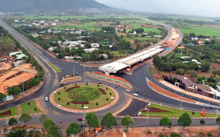 Bộ Xây dựng đồng ý khai thác 37km cao tốc Biên Hòa – Vũng Tàu kết nối TP.HCM trước 31-3 - Ảnh 4.
