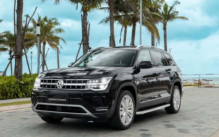 Chán vì không mua được xăng giá rẻ, 'dân chơi Lambo' mở trạm xăng riêng - Ảnh 3.