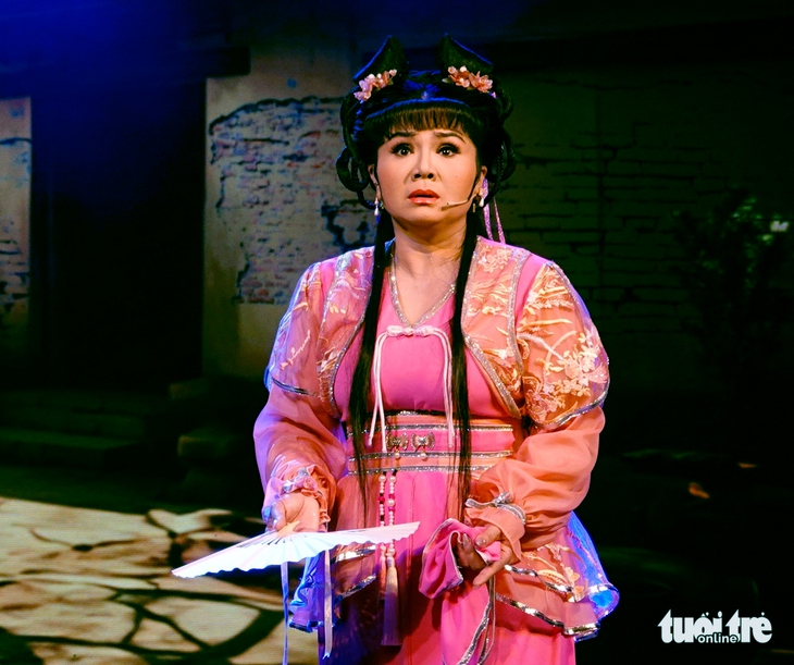 Tú Sương hết hồn vì thông tin ảnh cô bị đặt trong một miếu thờ dù đã gỡ 3 tháng trước - Ảnh 1.