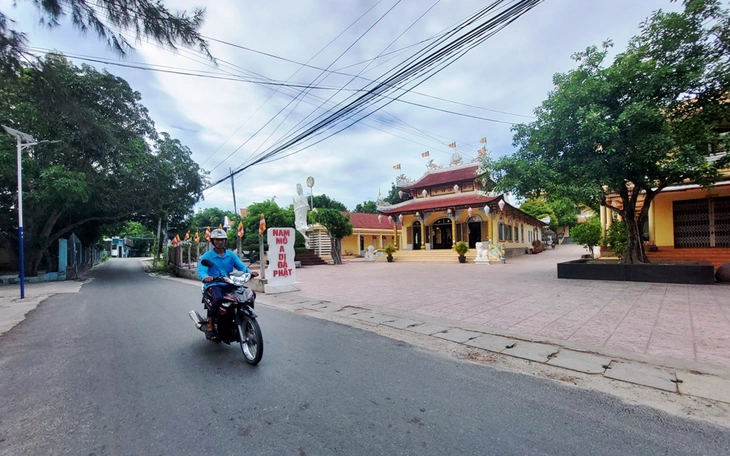 Thống nhất không cho tồn tại cây mọc trái dự án thoát lũ 590 tỉ đồng ở Nha Trang - Ảnh 3.