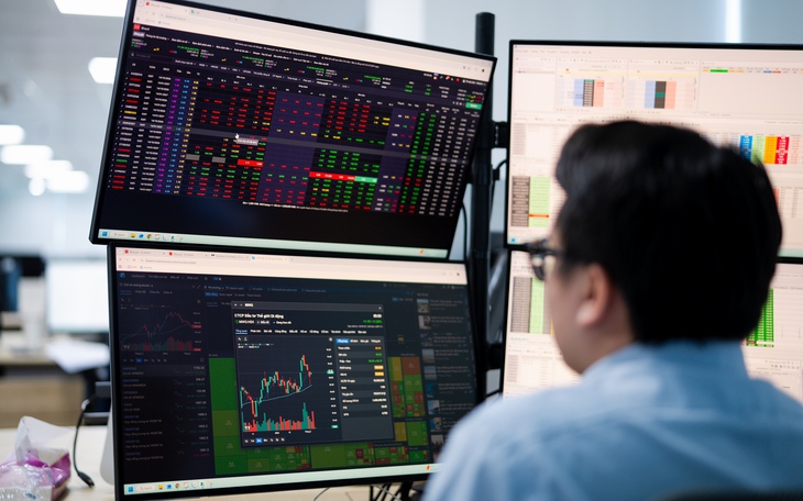 VN-Index 'hụt hẫng' cuối phiên: DGC tiếp tục nằm sàn, STB giảm sâu - Ảnh 4.