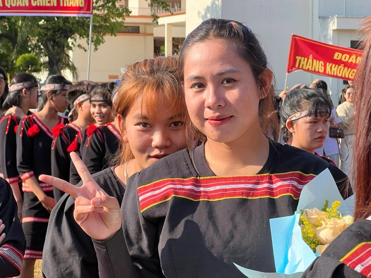 Những bóng hồng rực rỡ tại Giải bóng đá nữ các dân tộc thiểu số - Ảnh 2.