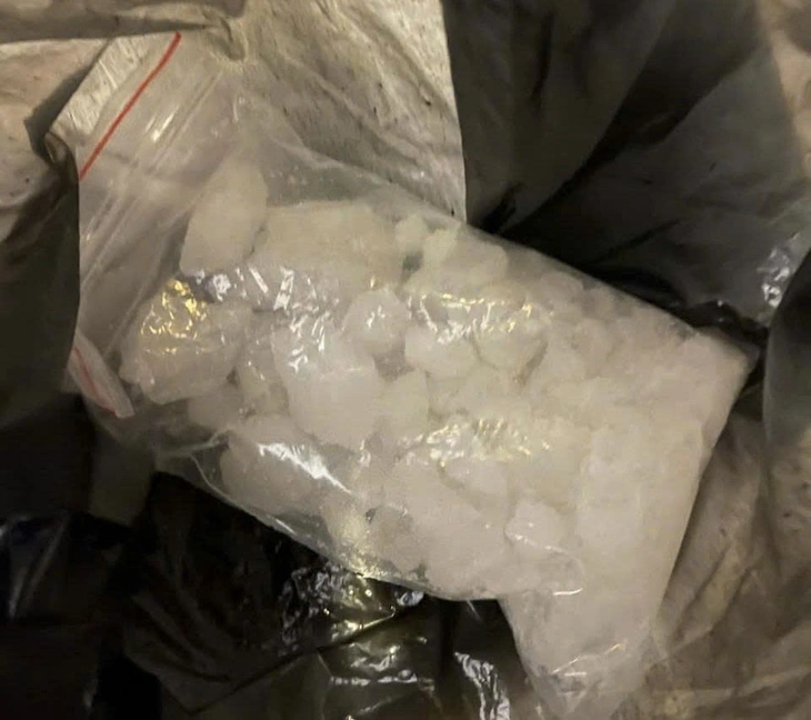 Điều tra vụ xô xát, có tiếng súng nổ tại một khách sạn ở Vĩnh Long - Ảnh 2.