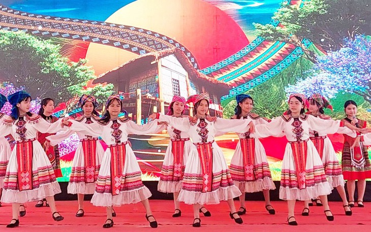 Trồng người nơi biên cương - Ảnh 2.