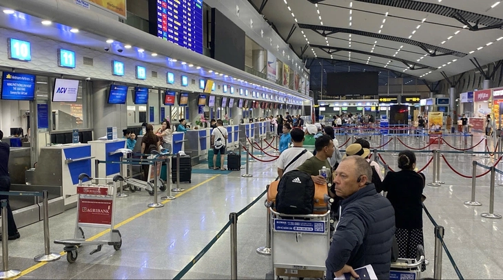 Sân bay Đà Nẵng - Ảnh 2.