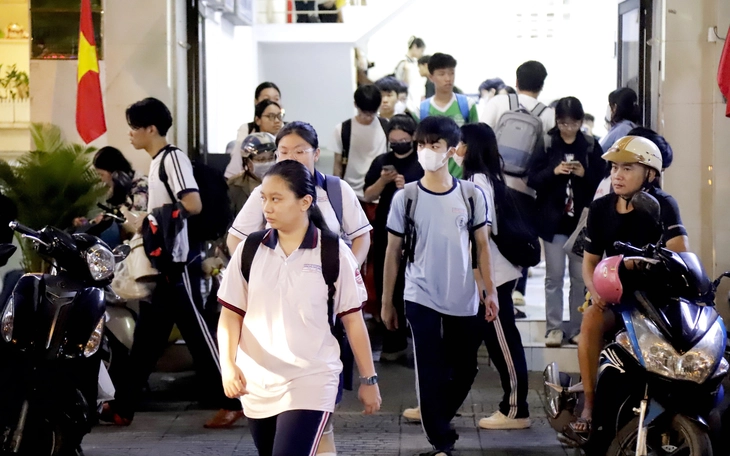 Dạy thêm, học thêm: không thể 'chữa triệu chứng' - Ảnh 2.