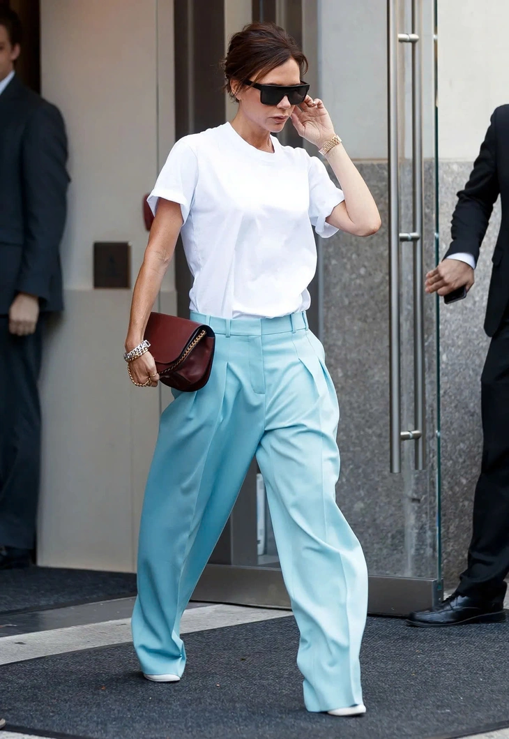 Victoria Beckham - Ảnh 5.