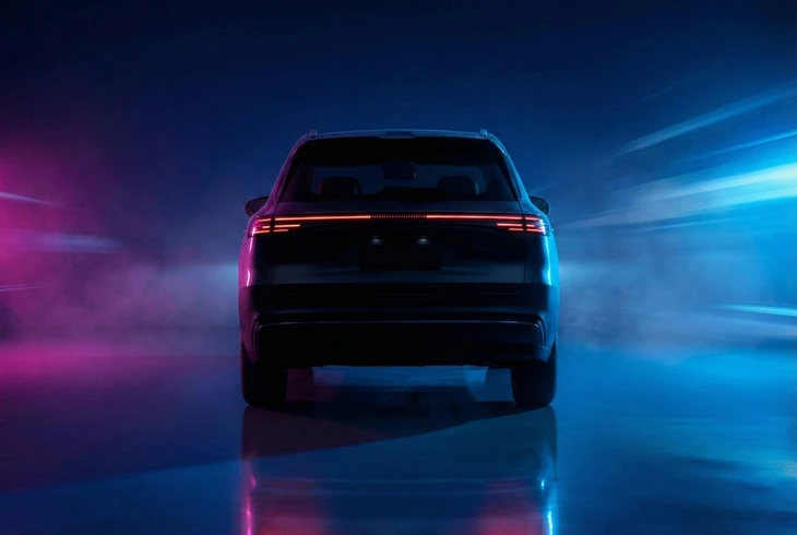 Geely EX5 hybrid lần đầu được nhá hàng chính hãng tại Việt Nam, thêm lựa chọn cho những ai 'lười sạc' mà vẫn muốn tiết kiệm, ăn xăng chỉ ngang xe máy- Ảnh 4. Geely EX5 - Ảnh 3.