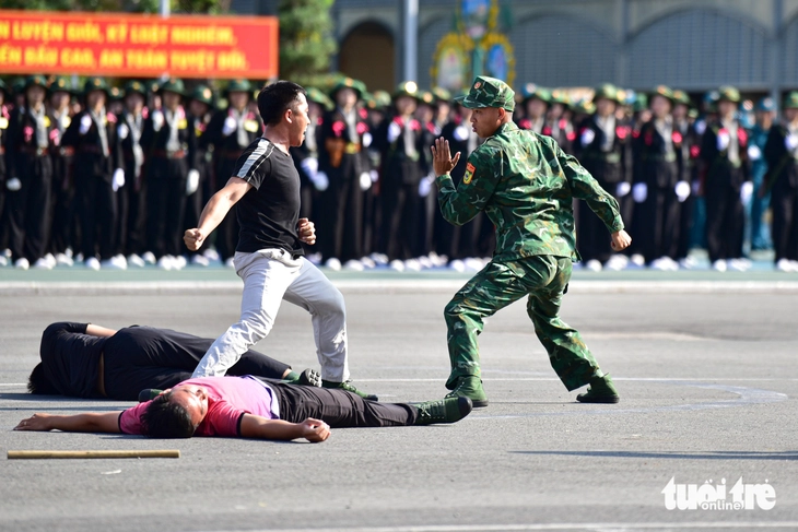 quốc phòng - Ảnh 18.