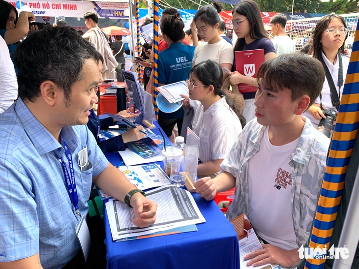 Toàn hệ thống Đại học Quốc gia TP.HCM xét tuyển tổng hợp, cần thành phần điểm nào? - Ảnh 3.