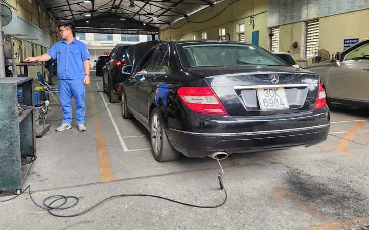 Cục Đăng kiểm giải thích trường hợp nào phải ký cam kết khi đo khí thải - Ảnh 2.