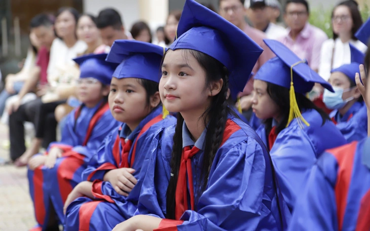 Tuyển sinh đầu cấp ở TP.HCM: những đối tượng nào được ưu tiên? - Ảnh 2.