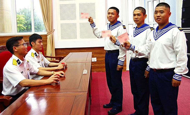 bầu cử - Ảnh 2.