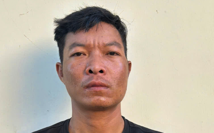 Xác minh vụ người đàn ông có dấu hiệu bạo hành con trai ở TPHCM - Ảnh 2.