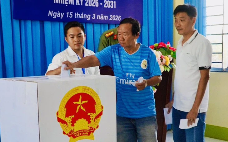 Ông Ngô Chí Cường trúng cử chủ tịch HĐND tỉnh Đồng Tháp với 100% phiếu tán thành - Ảnh 3.