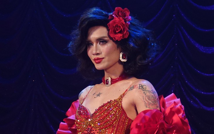 Tiếp nối vở kịch Đảo hoa hậu, Nữ hoàng giải trí lại tiếp tục sốt vé - Ảnh 2.