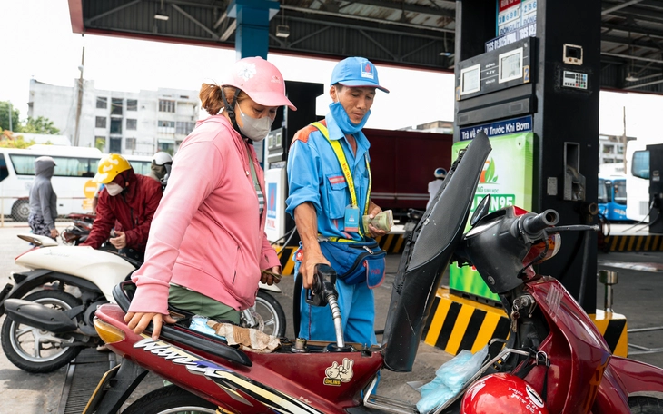 Tăng tìm kiếm nguồn cung xăng dầu - Ảnh 2.