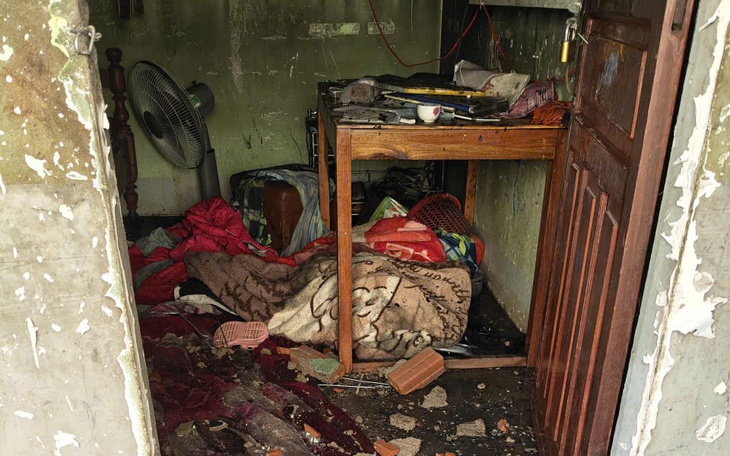 Cháy 4 căn nhà ven sông của hộ nghèo, thiệt hại hơn 86 triệu đồng - Ảnh 2.