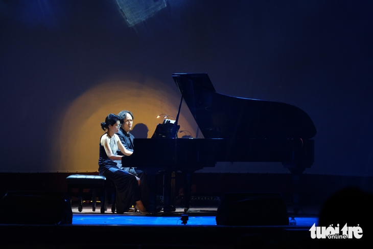 Rạp Hòa Bình Đà Lạt sáng đèn trong đêm nhạc thính phòng - Ảnh 5.