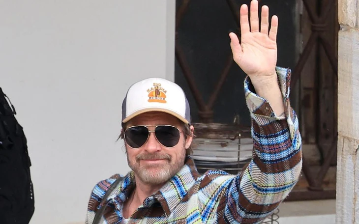 Brad Pitt cùng chó nghiệp vụ sinh tồn giữa hoang dã Alaska trong Trái tim quái thú - Ảnh 3.