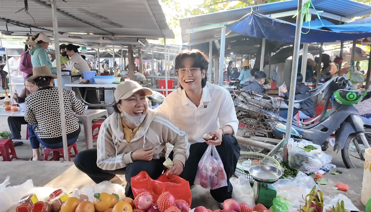 TikToker Quan không gờ kể chuyện văn hóa Việt qua hành trình đi 100 chợ - Ảnh 3. TikToker Quan không gờ kể chuyện văn hóa Việt qua hành trình đi 100 chợ - Ảnh 3.