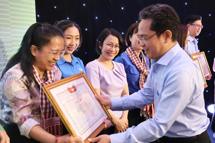 sinh viên Lào - Ảnh 4.