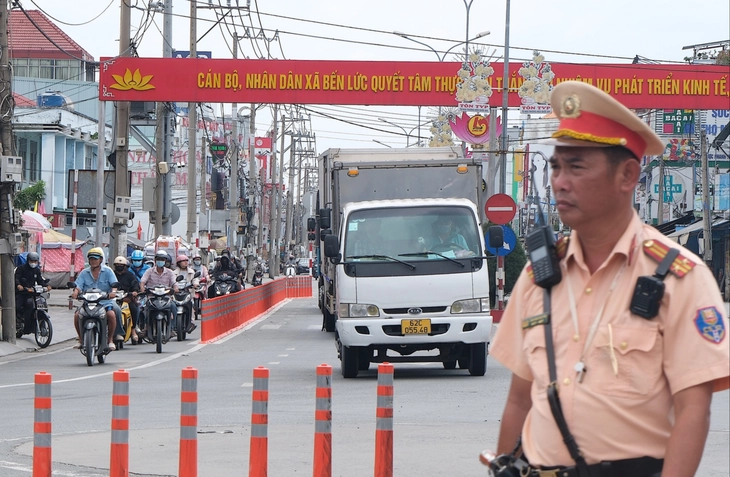 Bến Lức - Ảnh 2.