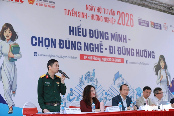 Ngày hội tư vấn tuyển sinh tại Hải Phòng: Vào trường quân đội có cần hạnh kiểm tốt? - Ảnh 4. tuyển sinh - Ảnh 6.