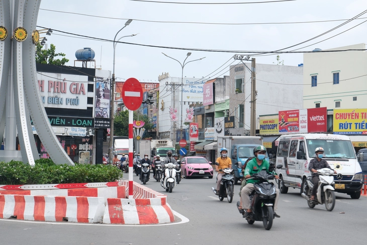 Bến Lức - Ảnh 1.