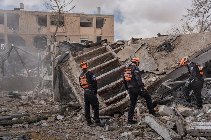 Tasnim: Iran chỉ phóng 1-2 tên lửa nhưng Israel vẫn không hạ được - Ảnh 1. Iran - Ảnh 1.