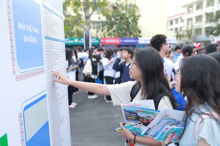 Sáng nay Ngày hội tư vấn tuyển sinh - hướng nghiệp tại Hải Phòng và Cần Thơ - Ảnh 4.