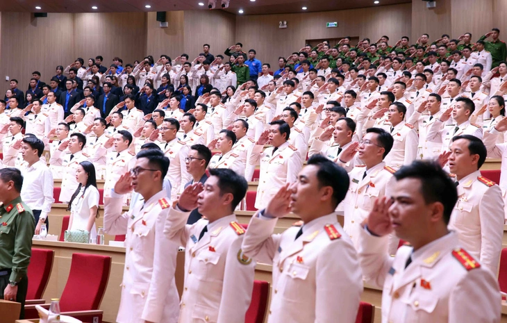 Bộ trưởng Bộ Công an - Ảnh 3.