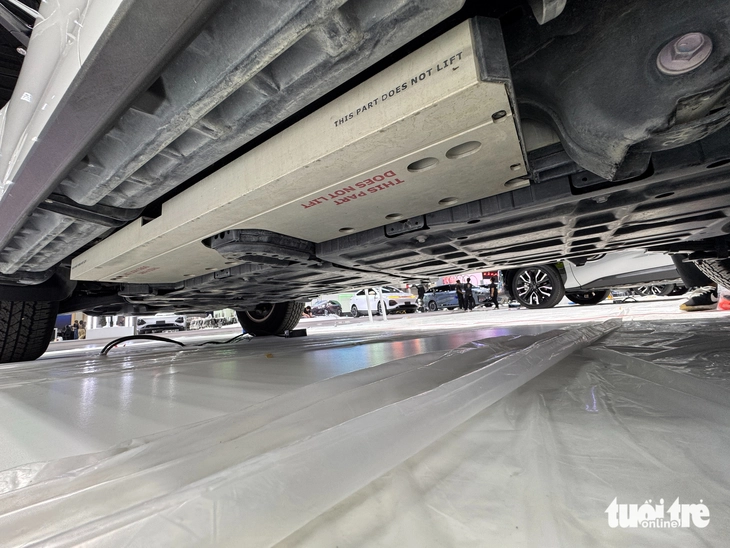 Toyota Hilux - Ảnh 5.