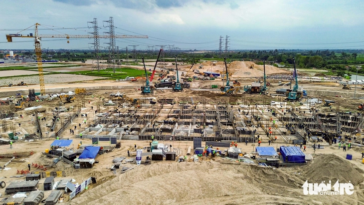 sân vận động - Ảnh 12.