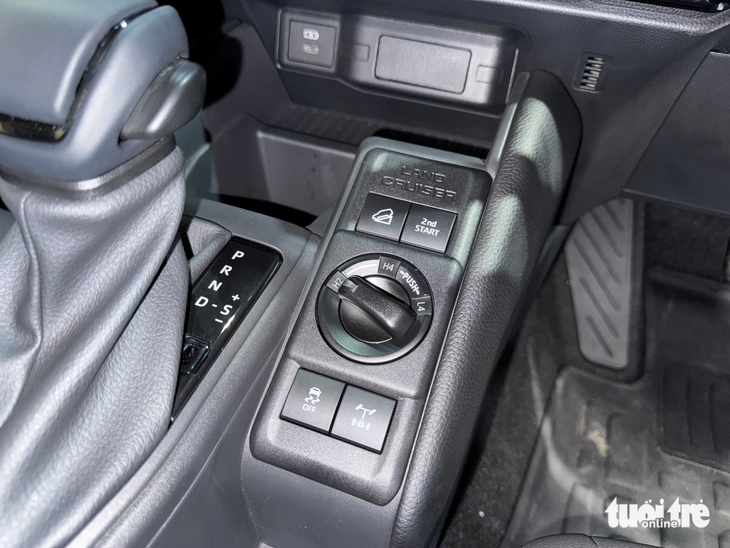 Toyota Land Cruiser FJ - Ảnh 10.