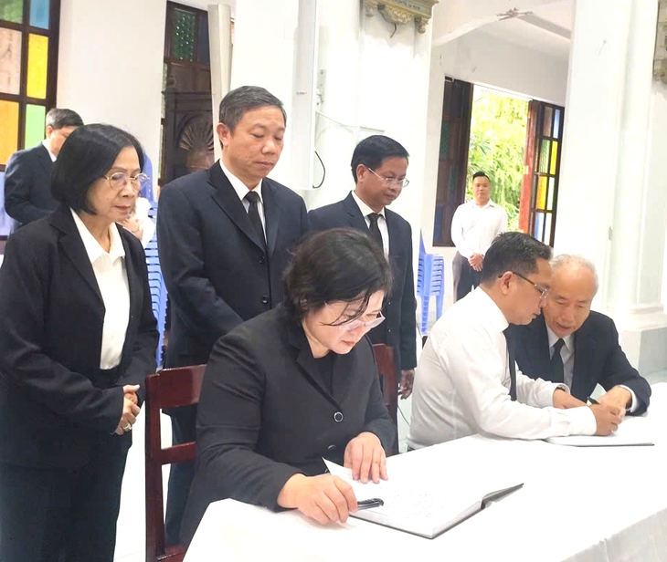 Lãnh đạo TP.HCM viếng Đức Hồng y Gioan Baotixita Phạm Minh Mẫn - Ảnh 2. Phạm Minh Mẫn - Ảnh 2.