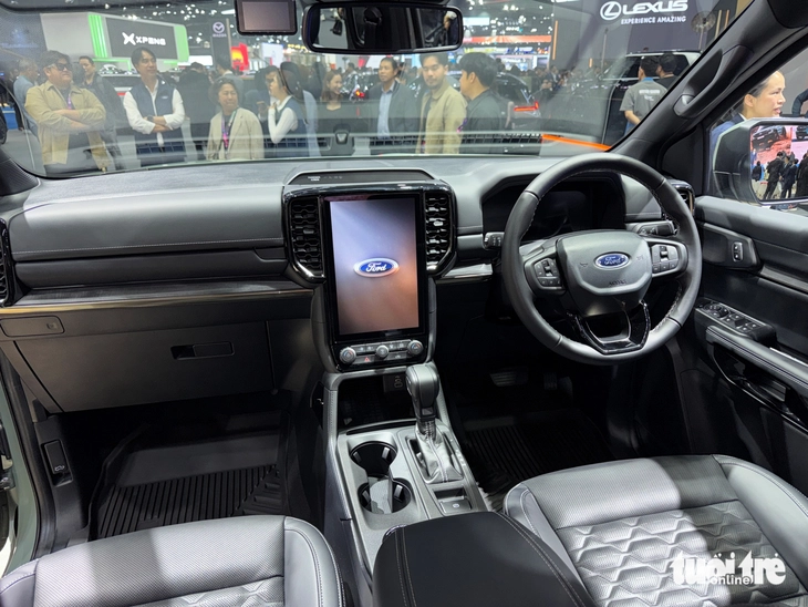 Ford Everest - Ảnh 8.