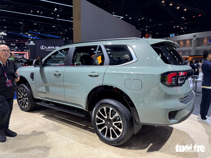 Ford Everest - Ảnh 16.