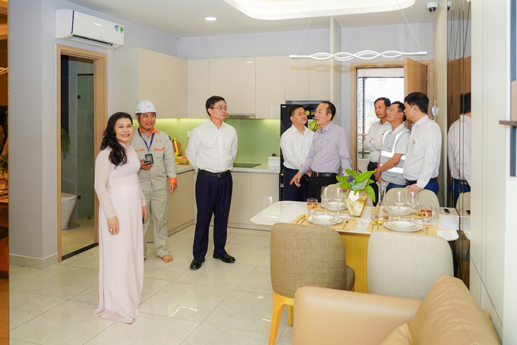 Đoàn lãnh đạo TP Huế thăm Kim Oanh Group - Ảnh 6.