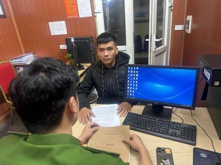 nam thanh niên - Ảnh 2.