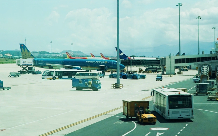 Khởi tố 11 thanh thiếu niên gây rối trật tự công cộng - Ảnh 2.