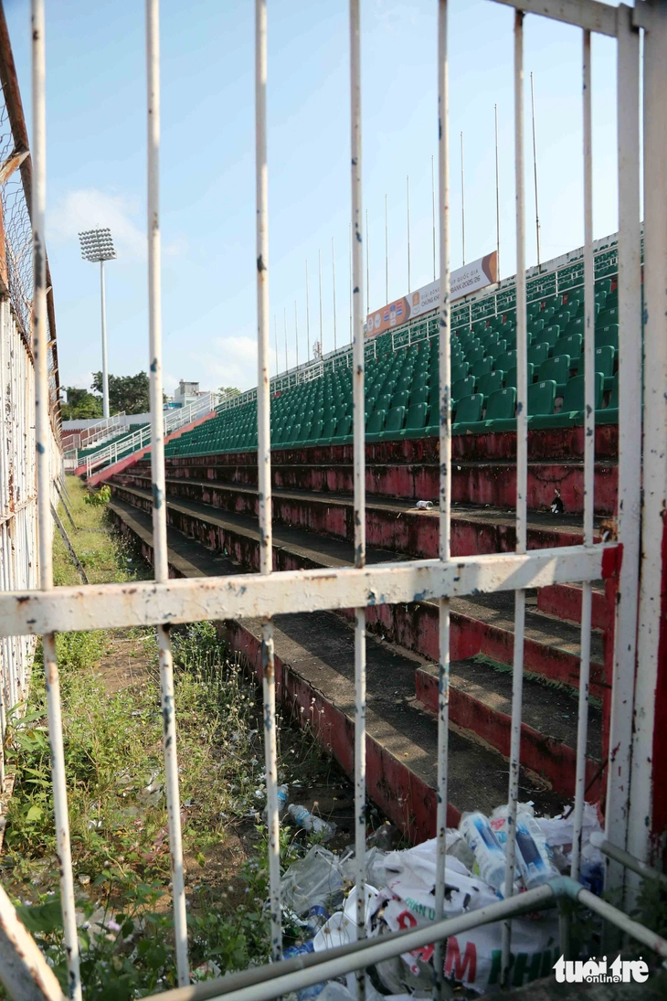 Sân Thống Nhất bắt đầu được cải tạo, nâng cấp - Ảnh 6.