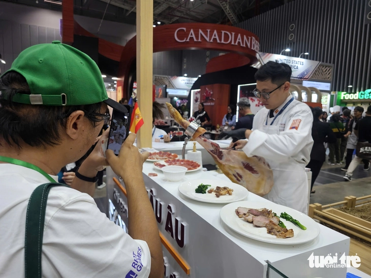 Doanh nghiệp F&B tìm 'đòn bẩy' tăng trưởng mới tại triển lãm quốc tế Food & Hospitality Vietnam - Ảnh 4.