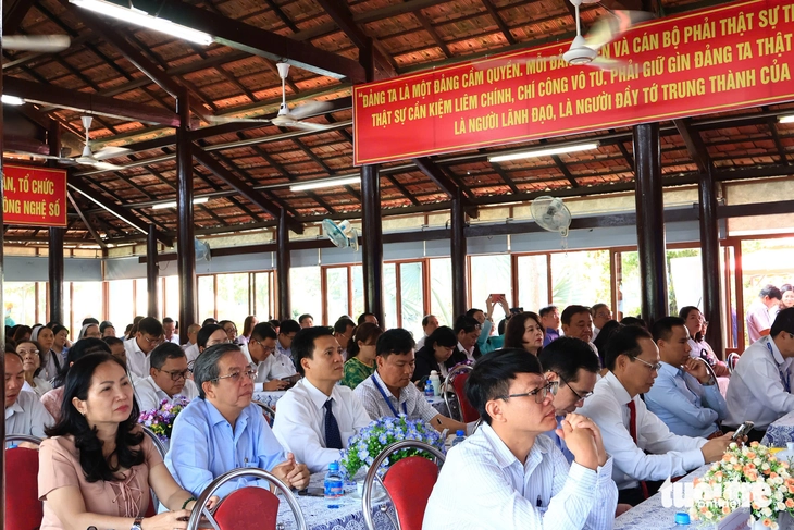 Hơn 55.000 lượt khám chữa bệnh cho người yếu thế tại các trung tâm bảo trợ - Ảnh 2.