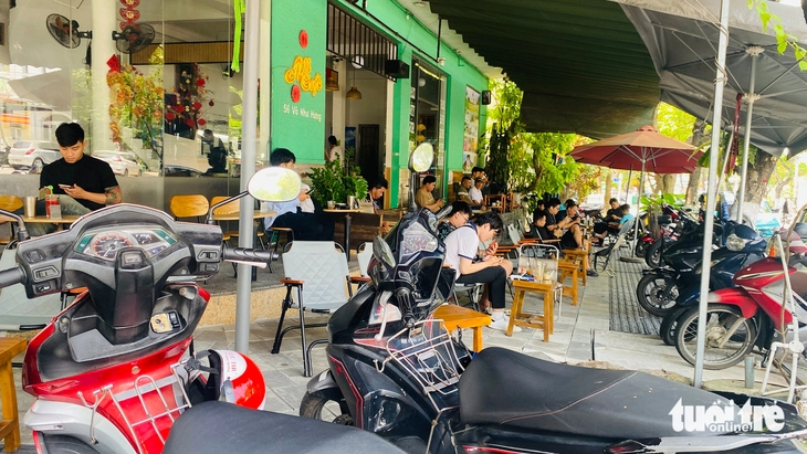 vỉa hè - Ảnh 11.