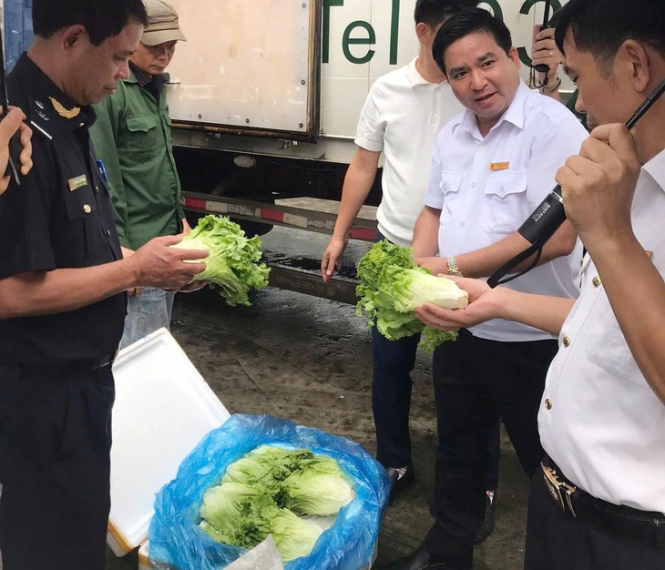 Gỡ vướng cho doanh nghiệp, không buông an toàn thực phẩm - Ảnh 3.