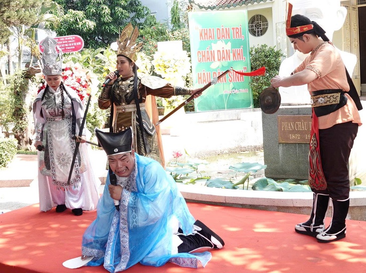 Phan Châu Trinh - Ảnh 6.