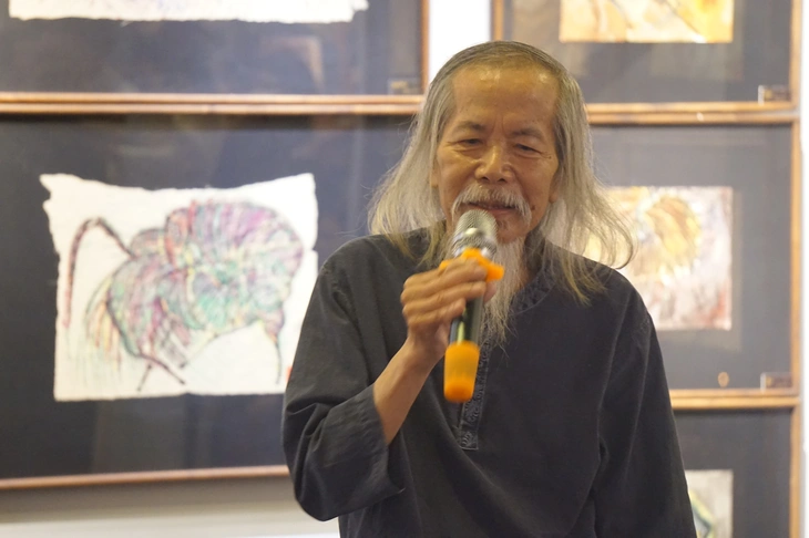 Ba tuần vẽ hơn 300 bức tranh ngựa, Trịnh Thắng lại gây bất ngờ với phòng tranh ‘chưa từng thấy’  - Ảnh 3.